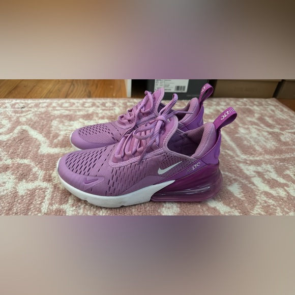 Nike Airmax 270 - Picture 2 of 8